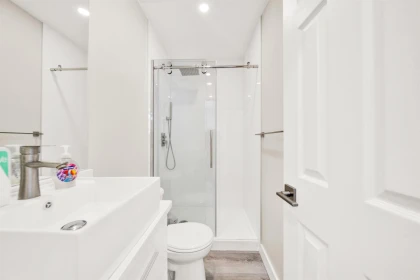 Guest Bathroom Photo of 3825 Azalea Place, Port Coquitlam, BC