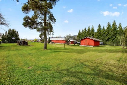 Backyard Photo of 15023 Harris Road, Pitt Meadows, BC