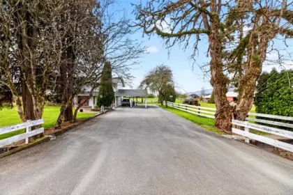 15023 Harris Road, Pitt Meadows, BC, Pitt Meadows — Single Family Residence for sale