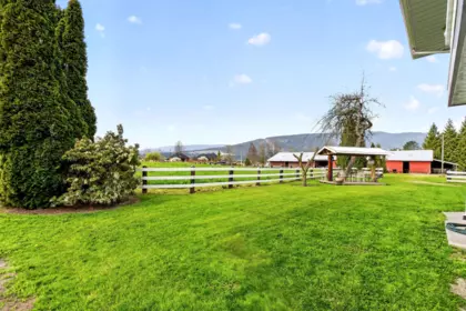 Outdoor Kitchen Photo of 15023 Harris Road, Pitt Meadows, BC