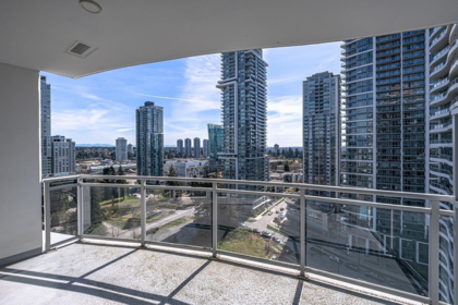 Entry Foyer Photo of 1806 13318 104 Avenue, Surrey, BC
