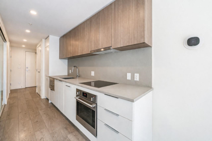 Kitchen Island Photo of 1806 13318 104 Avenue, Surrey, BC