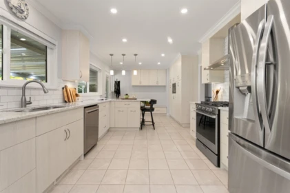 Kitchen Island Photo of 10070 Bonavista Street, Chilliwack, BC