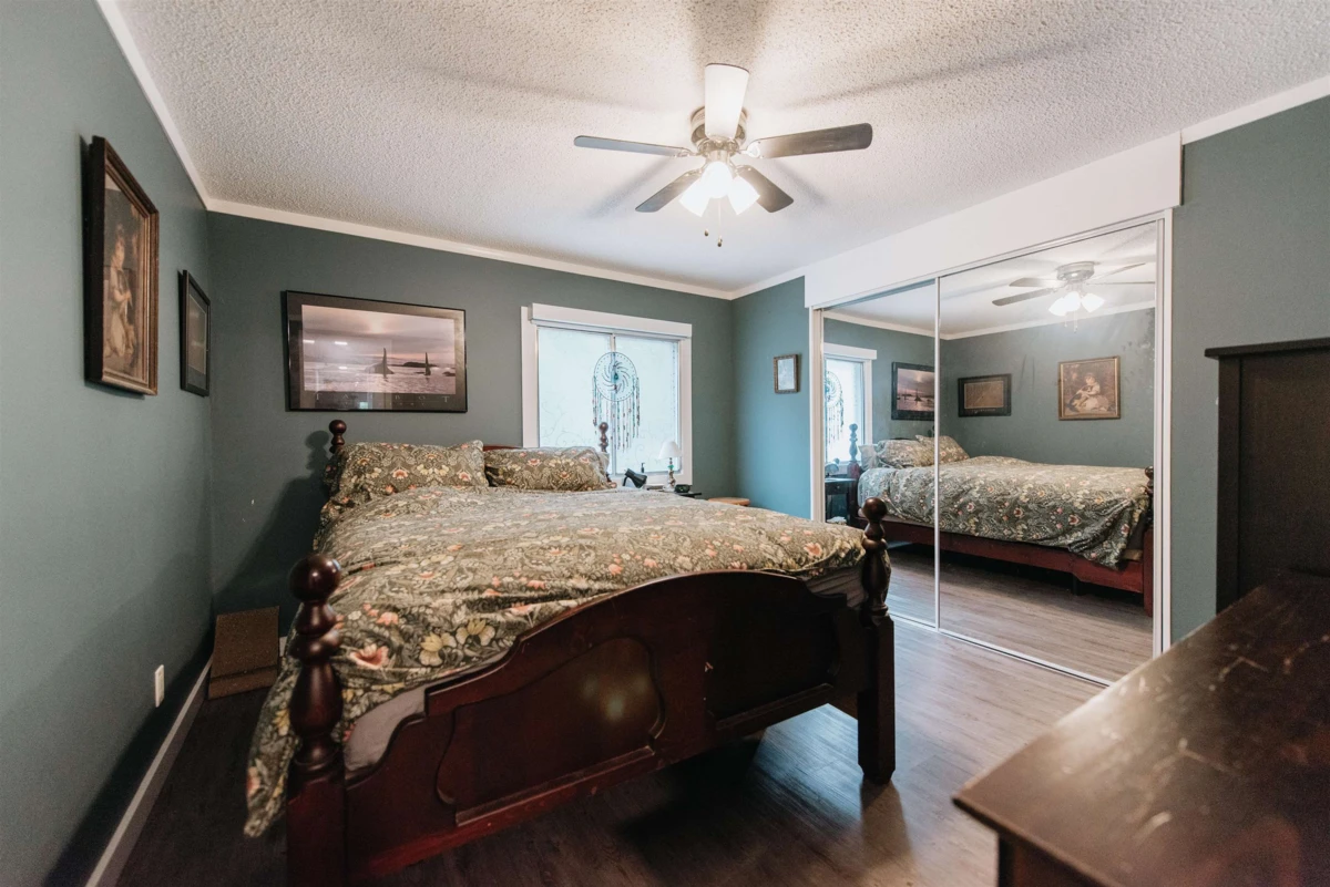 Family Room Photo of 25 5288 Selma Park Road, Sechelt, BC