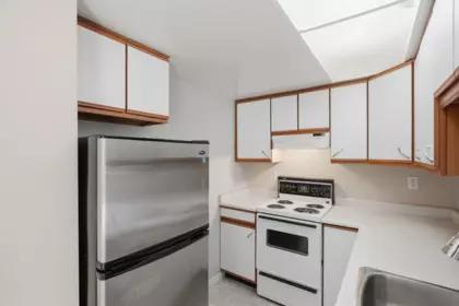 Basement Recreation Room Photo of 5 11954 Hawthorne Street, Maple Ridge, BC