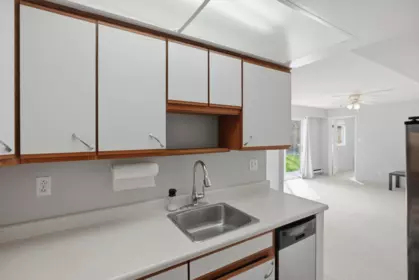 Laundry Room Photo of 5 11954 Hawthorne Street, Maple Ridge, BC