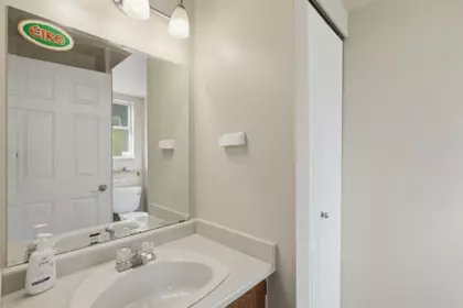 Mudroom Photo of 5 11954 Hawthorne Street, Maple Ridge, BC