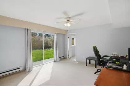 Office / Den Photo of 5 11954 Hawthorne Street, Maple Ridge, BC