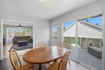 Primary Bedroom Photo of 5 11954 Hawthorne Street, Maple Ridge, BC