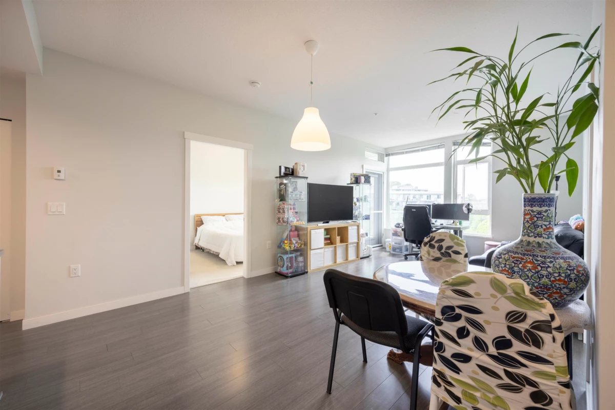 Dining Area Photo of 406 3263 Pierview Crescent, Vancouver, BC