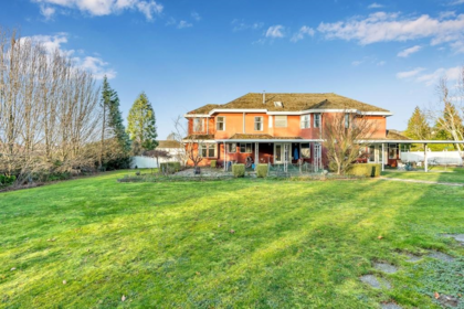 Backyard Photo of 17986 67 Avenue, Surrey, BC