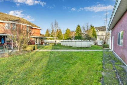 Front Yard Photo of 17986 67 Avenue, Surrey, BC