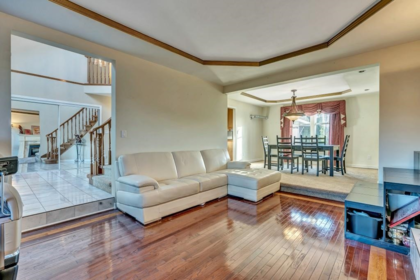 Kitchen Island Photo of 17986 67 Avenue, Surrey, BC