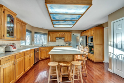 Kitchen Photo of 17986 67 Avenue, Surrey, BC