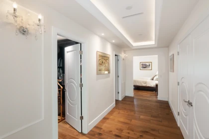 Guest Bathroom Photo of 1760 29th Street, West Vancouver, BC