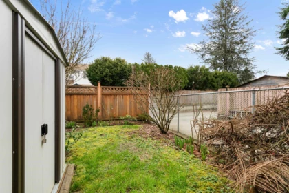 Fitness Center Photo Near 3268 Vincent Street, Port Coquitlam, BC