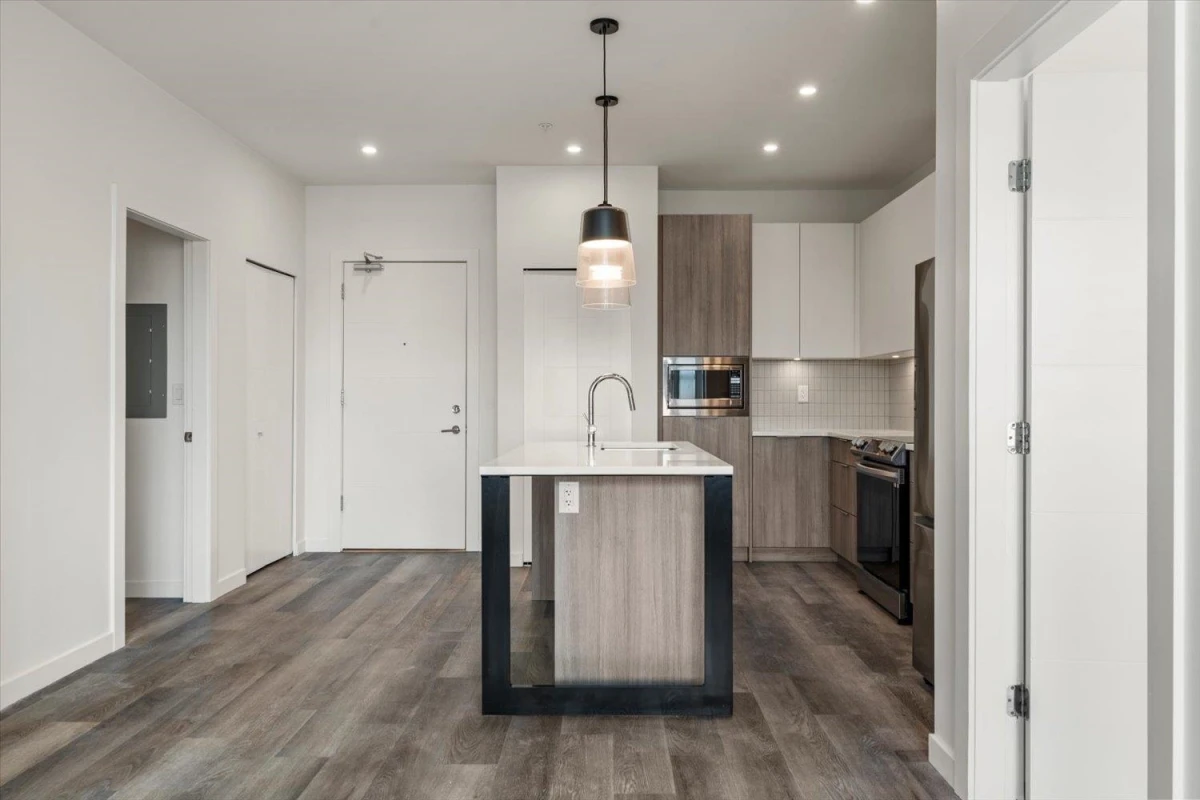 Family Room Photo of 602 20695 Eastleigh Crescent, Langley, BC
