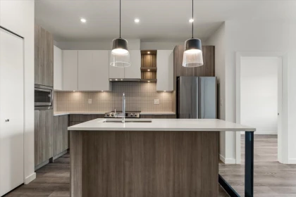 Kitchen Island Photo of 602 20695 Eastleigh Crescent, Langley, BC
