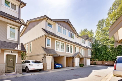 37 8250 209b Street, Langley, BC, Langley — Townhouse for sale
