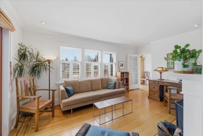 Breakfast Nook Photo of 706 W 24th Avenue, Vancouver, BC