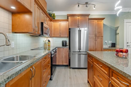 Kitchen Photo of 409 22150 Dewdney Trunk Road, Maple Ridge, BC