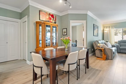 Mudroom Photo of 409 22150 Dewdney Trunk Road, Maple Ridge, BC
