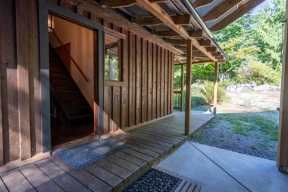 2931 Grauman Road, Roberts Creek, BC, Roberts Creek — Single Family Residence for sale