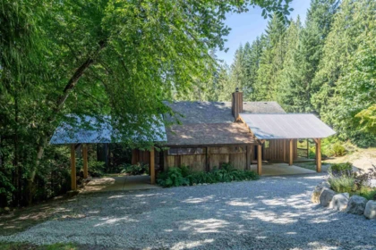 2931 Grauman Road, Roberts Creek, BC, Roberts Creek — Single Family Residence for sale