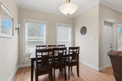 Kitchen Photo of 24230 104 Avenue, Maple Ridge, BC