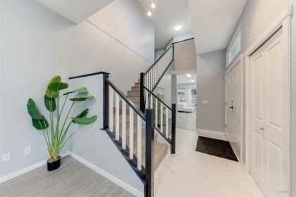 Basement Recreation Room Photo of 15649 Rosemary Heights Crescent, Surrey, BC