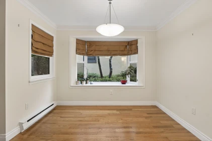 Breakfast Nook Photo of 4 3301 W 16th Avenue, Vancouver, BC