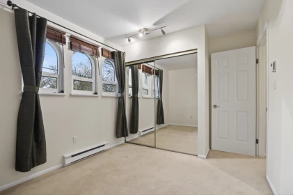 Laundry Room Photo of 4 3301 W 16th Avenue, Vancouver, BC