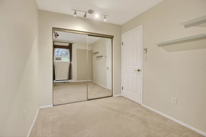 Mudroom Photo of 4 3301 W 16th Avenue, Vancouver, BC