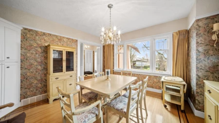 Breakfast Nook Photo of 3537 W 31st Avenue, Vancouver, BC