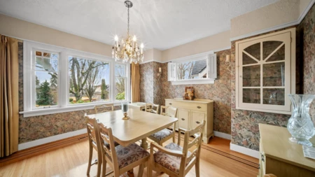 Kitchen Island Photo of 3537 W 31st Avenue, Vancouver, BC