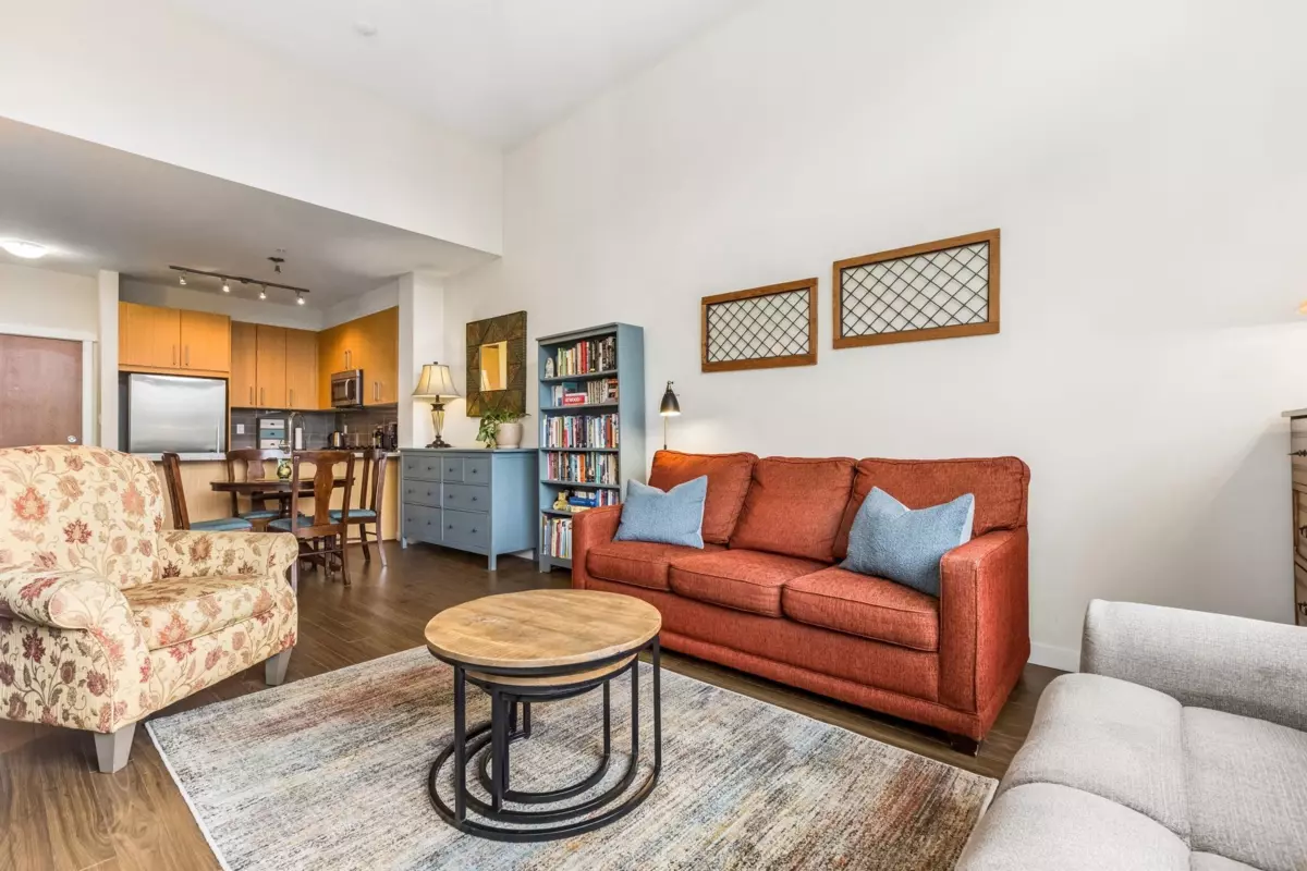 Family Room Photo of 404 159 W 22nd Street, North Vancouver, BC