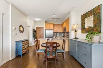 Kitchen Photo of 404 159 W 22nd Street, North Vancouver, BC
