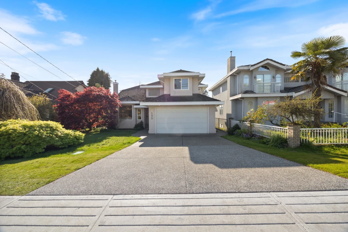 Family Room Photo of 7055 Gray Avenue, Burnaby, BC