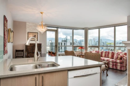 Kitchen Photo of 1001 1570 W 7th Avenue, Vancouver, BC