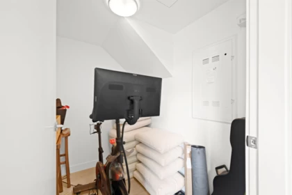 Basement Recreation Room Photo of 503 1283 Howe Street, Vancouver, BC