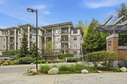 Hot Tub / Spa Photo of 308 4833 Brentwood Drive, Burnaby, BC