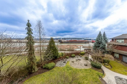 Hallway Photo of 306 240 Salter Street, New Westminster, BC