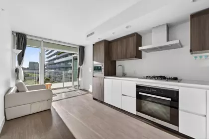 651 6328 No. 3 Road, Richmond, BC, Richmond — Apartment/Condo for sale