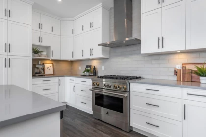 Kitchen Island Photo of 501 36545 Florence Drive, Abbotsford, BC