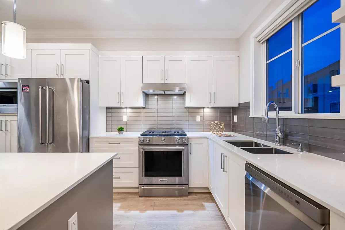 Dining Area Photo of 69 15665 Mountain View Drive, Surrey, BC