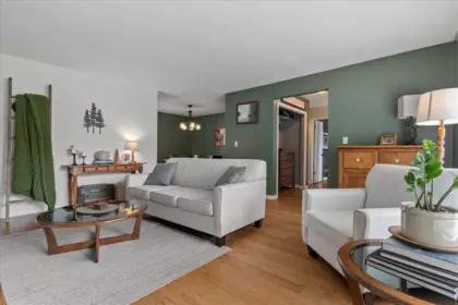 Breakfast Nook Photo of 47500 Swallow Crescent, Chilliwack, BC