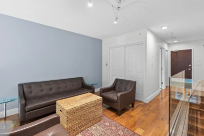 Hallway Photo of 409 610 Granville Street, Vancouver, BC