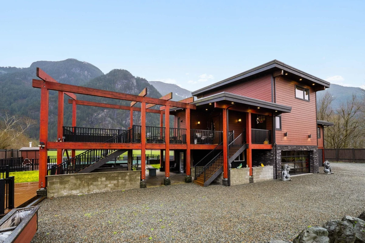 Family Room Photo of 58560 Trans Canada Highway, Laidlaw, BC