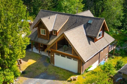 731 Mineral Creek Crescent, Squamish, BC, Squamish — Single Family Residence for sale