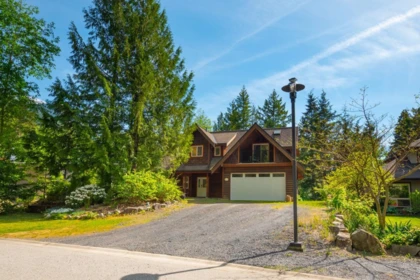 Kitchen Photo of 731 Mineral Creek Crescent, Squamish, BC